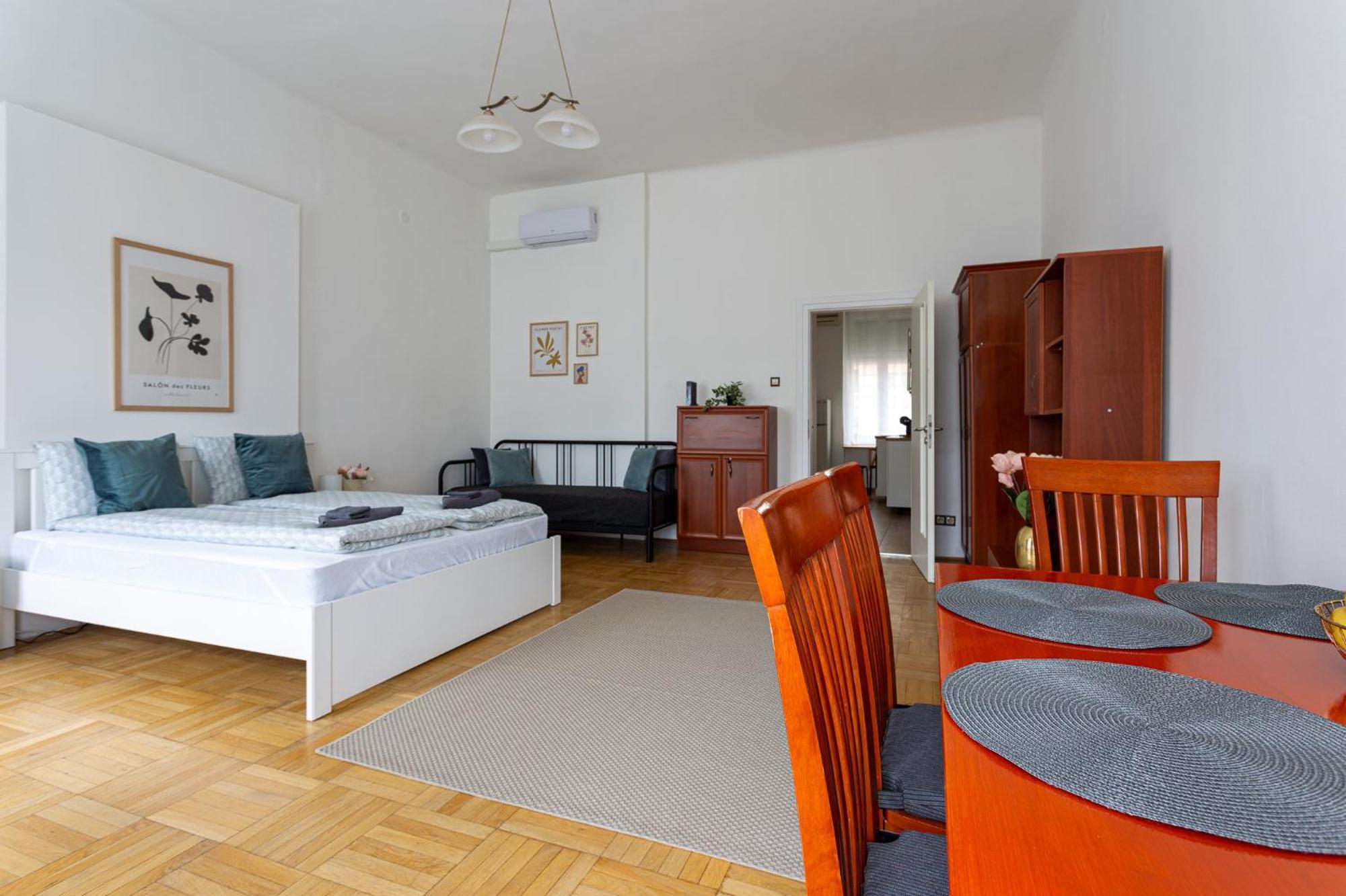 Urania Apartments Budapest Exterior foto